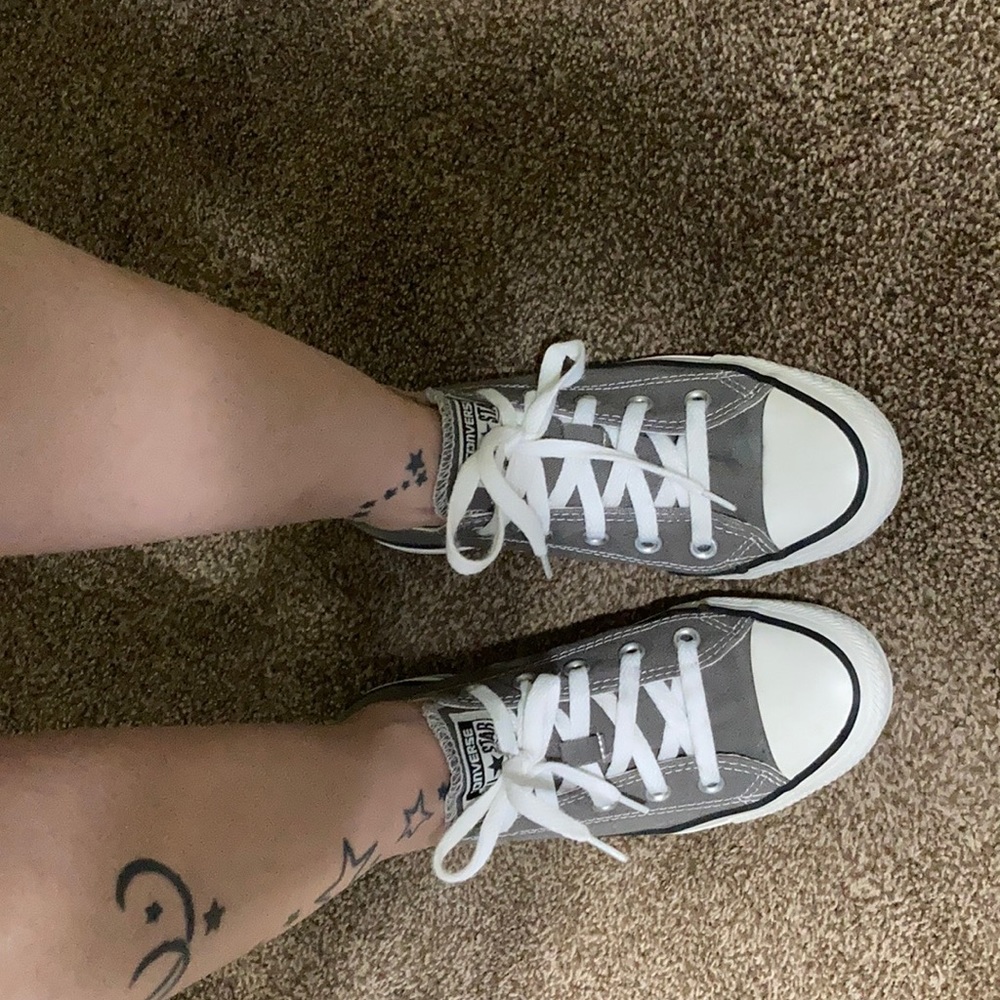 Grey converse - Picture 6 of 7